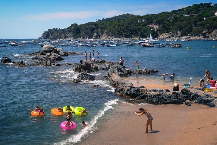 Girona and Costa Brava Day Trip from Barcelona with Paella photo 2