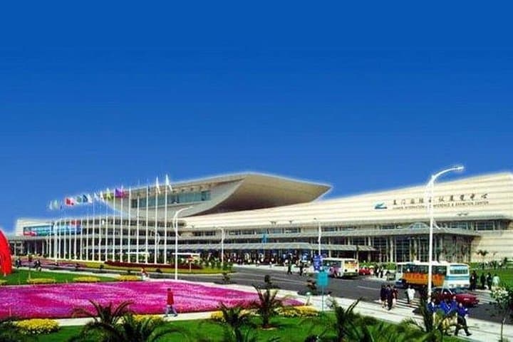Private English Guide in Xiamen: Custom 6–8 Hour City Tours & Gulangyu Visits photo 3