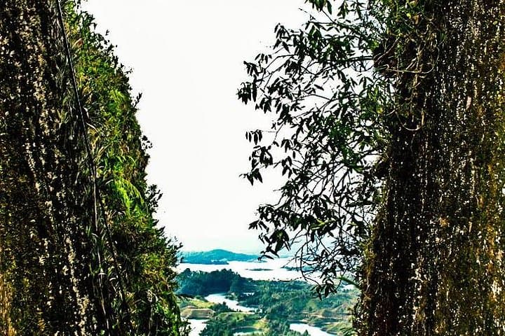 Guatape Day Trip: Piedra del Peñol, Coffee Farm & Lake Activities photo 2