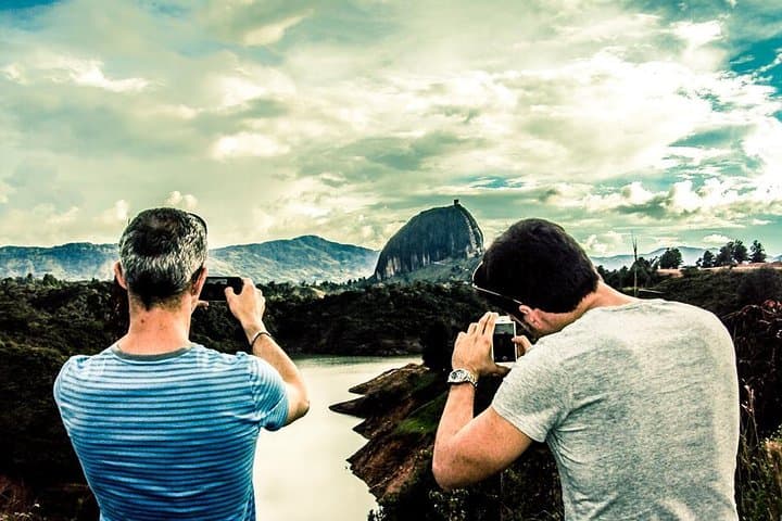 Guatape Day Trip: Piedra del Peñol, Coffee Farm & Lake Activities photo 4