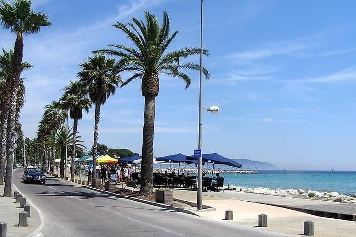Electric Scooter Rental in La Ciotat — 24‑Hour Trottilib Scooter Guide photo 4
