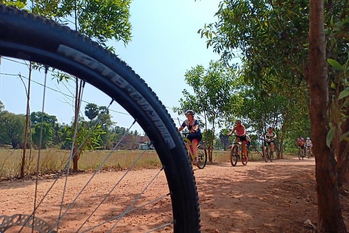 Cycle the Mekong Delta: 3-Day Ride from Ho Chi Minh to Phnom Penh photo 2