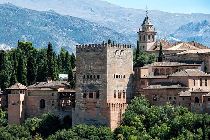 Private Alhambra and Granada Tour from Málaga or Marbella photo 5