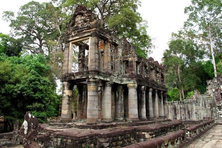 Private Kbal Spean & Banteay Srei Day Tour from Siem Reap photo 3