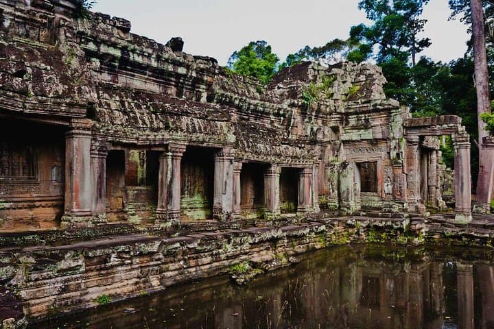 Private Kbal Spean & Banteay Srei Day Tour from Siem Reap photo 5