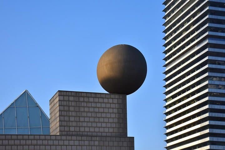 Private Modern Architecture Tour in Barcelona — 4-Hour Guided Modernist & Contemporary Landmarks photo 4
