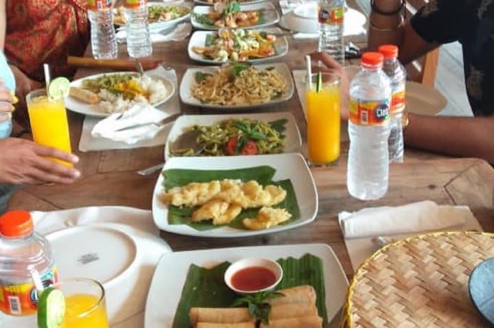Overnight Gili Islands Snorkel Trip from Bali: Turtle Gardens & Sunrise on Gili Trawangan photo 6