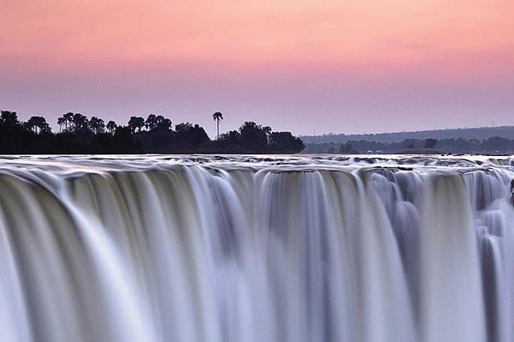 Victoria Falls Guided Tour: See Both Sides of Mosi-oa-Tunya from Livingstone photo 4