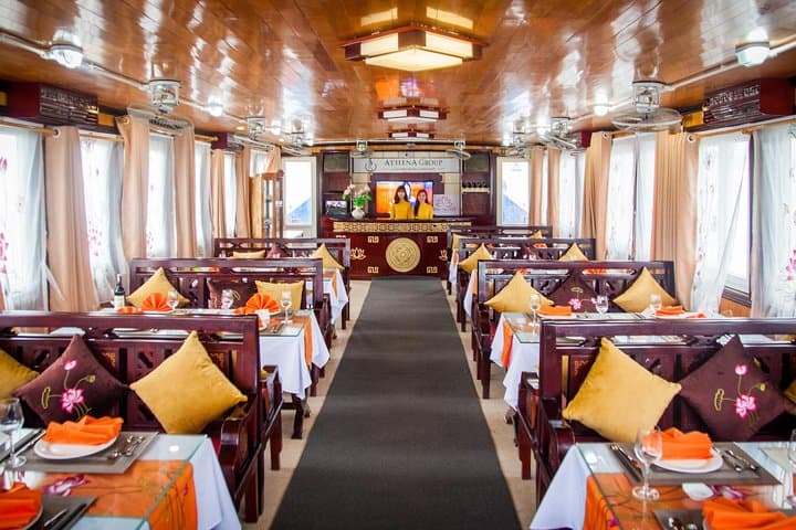 Luxury Ha Long Bay Day Cruise from Hanoi — 6-Hour Tuan Chau Tour photo 6