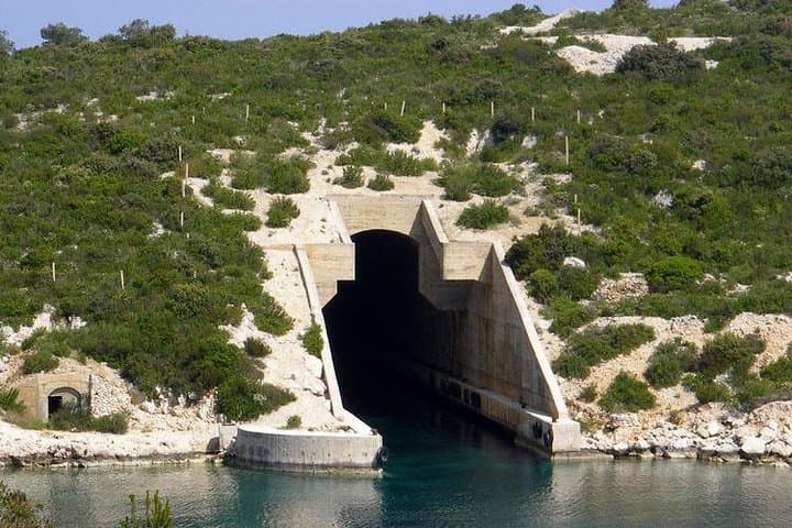 Inside Vis Island's Military Tunnels: Half-Day Historical Tour photo 5