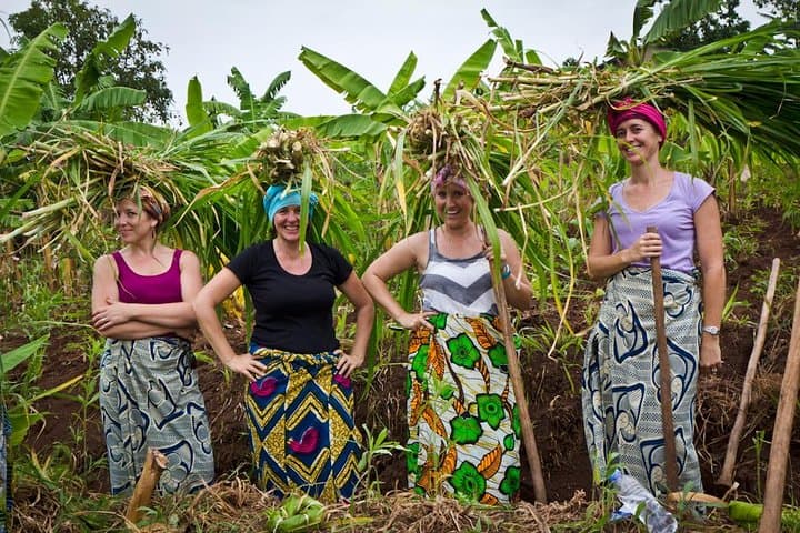 Hands-On Traditional Construction Workshop in Rural Rwanda photo 4