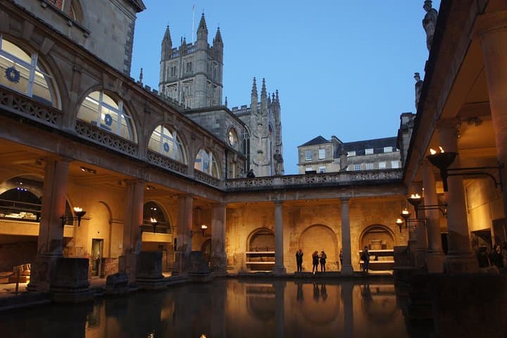 Bath and Stonehenge Day Trip from Cambridge: Guided Mini‑Coach Tour photo 3