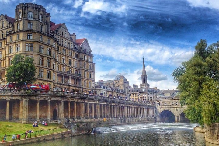 Bath and Stonehenge Day Trip from Cambridge: Guided Mini‑Coach Tour photo 4