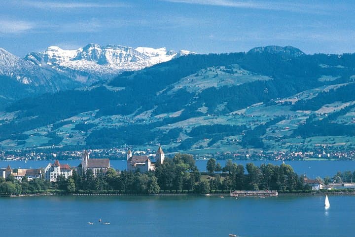 Zurich Bus & Lake Zurich Boat Tour — Highlights and Practical Guide photo 6