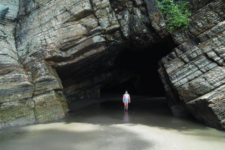 Dominical Waterfall Tour: Lush Cascades & Osa Rainforest Day Trip photo 5