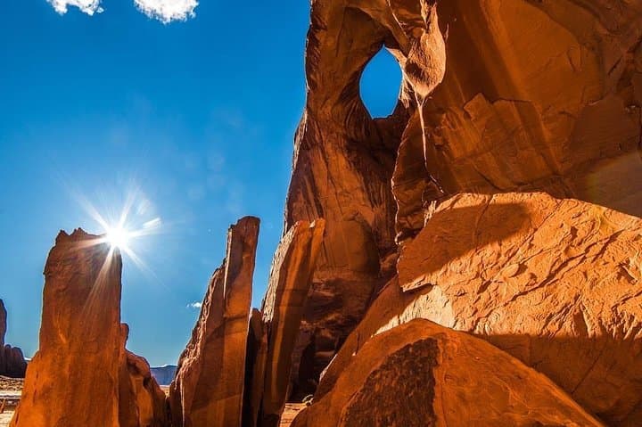 Exploring Monument Valley: A 3-Hour Navajo Spirit Group Tour Experience