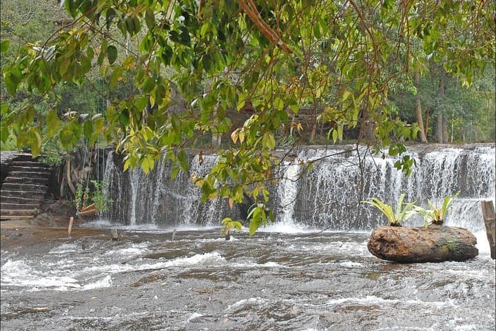 Phnom Kulen & Kbal Spean Day Tour — Waterfall, Reclining Buddha & River of a Thousand Lingas photo 4
