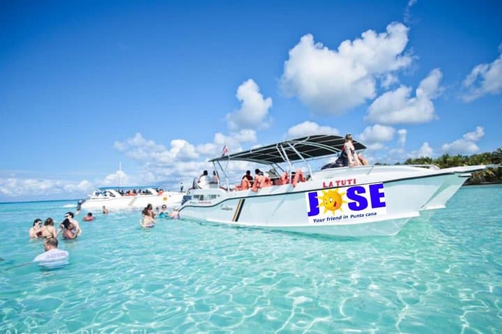Private Airport Transfers & Tours in Santo Domingo — Dominican Republic photo 4