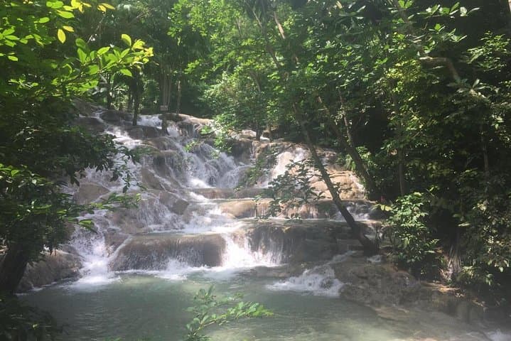 Bob Marley’s Nine Mile and Dunn’s River Falls: Full-Day Combo from Ocho Rios photo 5