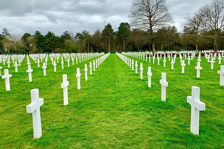 Explore the Hallowed Grounds of Normandy: A Private D-Day Tour photo 5