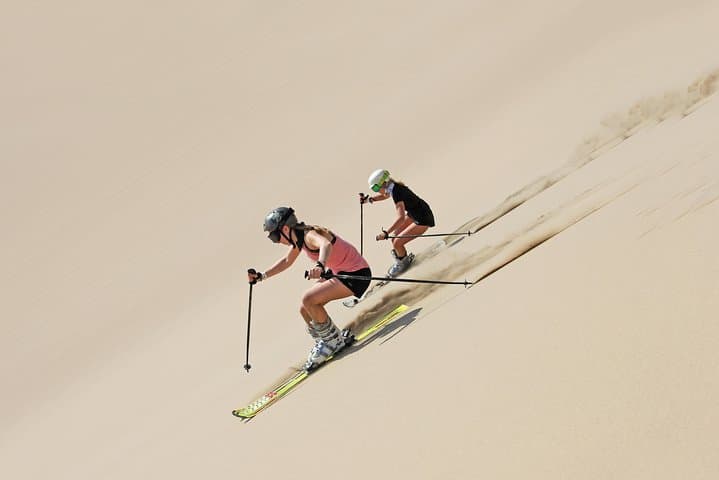 Huacachina Sandboard & Sandski Adventure: Pro Lessons and Dune Buggy Rides in Ica photo 3