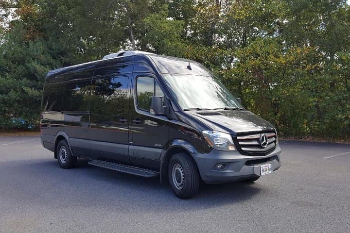 Private Mercedes Sprinter Washington DC Tour — Custom Day or Night City Experience