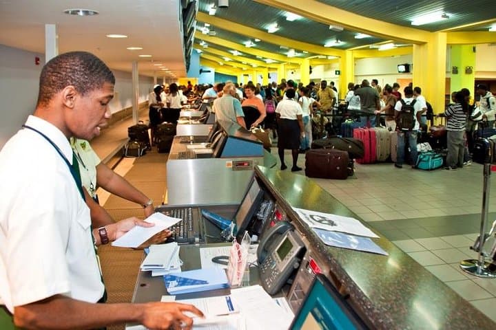Montego Bay Departure: Club Mobay VIP Lounge, Fast-Track & Hotel Transfer photo 1