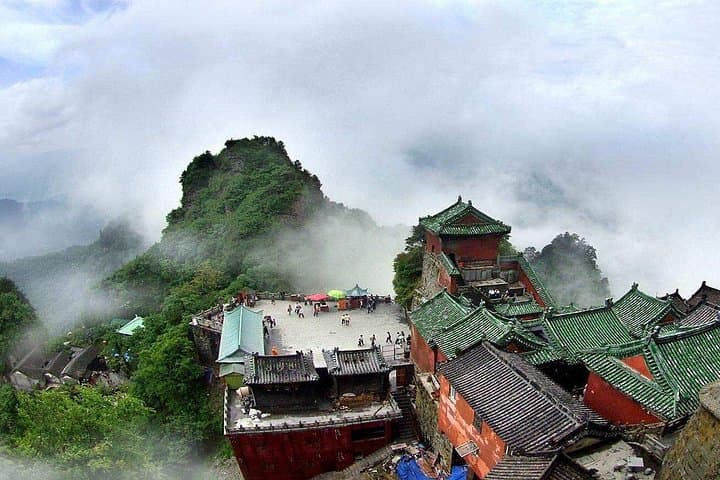 Two-Day Private Wudang Mountain Tour from Wuhan: Taoist Temples, Cable Car & Golden Summit photo 4