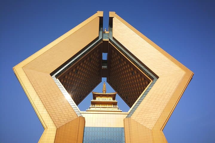 Private Tour to Famen Temple and Hanyangling Museum from Xi'an photo 1