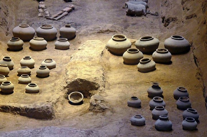 Private Tour to Famen Temple and Hanyangling Museum from Xi'an photo 3