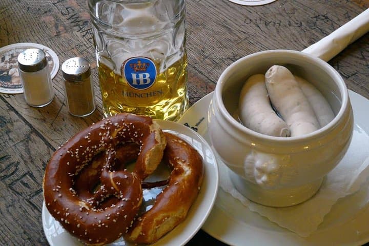 Munich Day Trip from Frankfurt — Coach Sightseeing to Marienplatz, Hofbräuhaus & Nymphenburg photo 5