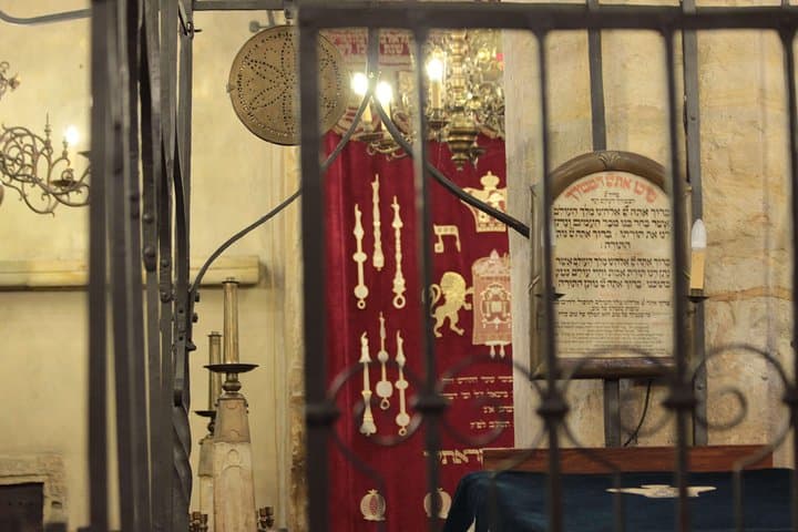 Prague Jewish Quarter Private Walking Tour: 3-Hour Guided Heritage Experience