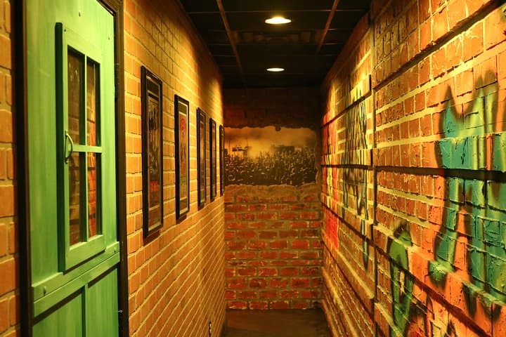 Record Your Voice: Karaoke Session in a Professional Recording Studio, Cocoa Beach photo 4