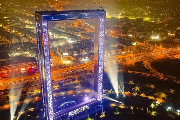 Private Dubai Frame Tour with Round-Trip Transfers — Views of Old & New Dubai