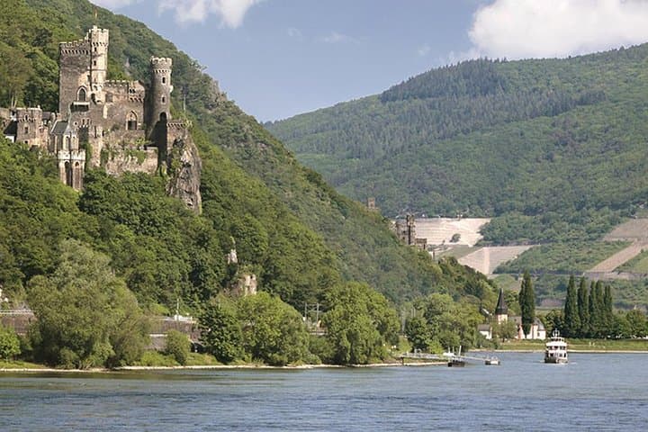 Rhine Valley Cruise from Frankfurt: Half- and Full-Day Tours with Wine Tasting