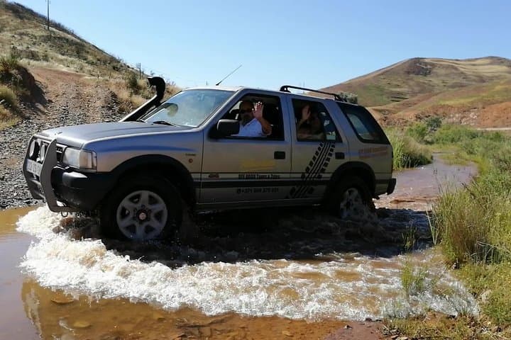 Algarve Jeep Half-Day: Coastal Cliffs, River Arade & Silves Castle