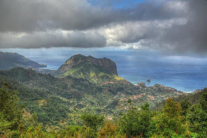 Santana Combo Expedition: Pico do Areeiro, Levada Walk & Ponta de São Lourenço Day Tour photo 2