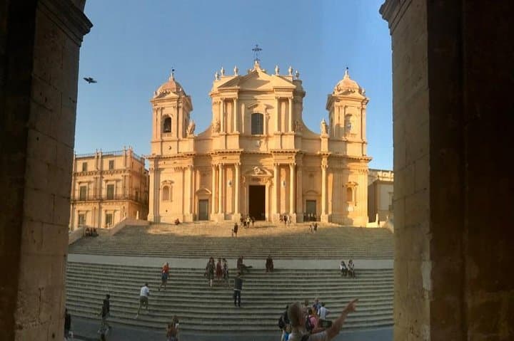 Noto Baroque Walking Tour: Explore Sicily's Stone Garden in 2 Hours photo 3