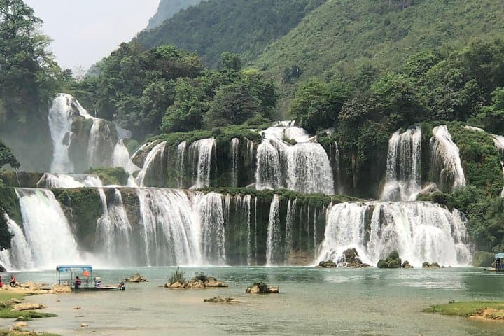 3-Day Ban Gioc Waterfall & Ba Be Lake Adventure from Hanoi