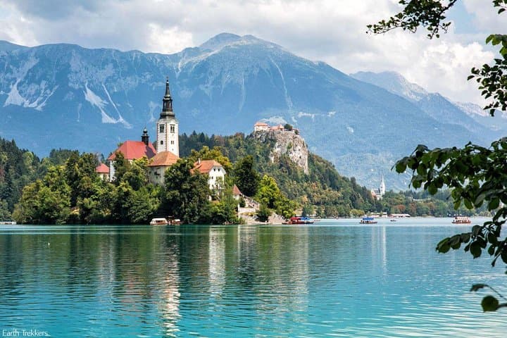 Zagreb to Ljubljana and Lake Bled Day Tour: Castle Views, Pletna Boats & Cream Cake photo 4