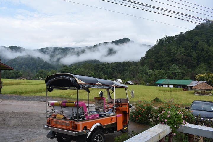 11-Day Tuk Tuk Adventure in Northern Thailand — Doi Inthanon, Mae Hong Son & Hill Tribe Trails photo 4