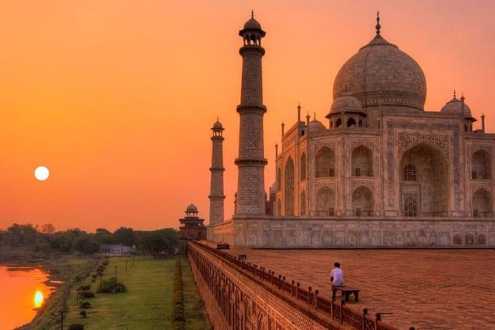 Sunrise and Sunset at the Taj Mahal: Private 2-Day Tour from Delhi photo 5