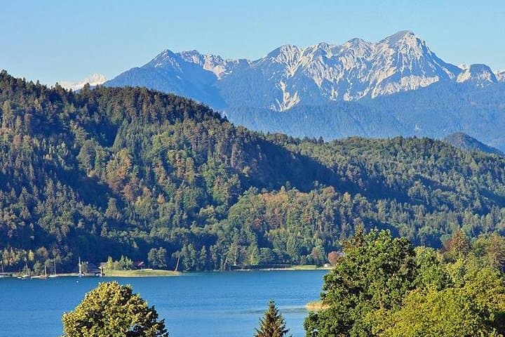 Zagreb to Klagenfurt: Affenberg Monkey Park & Minimundus Day Trip photo 3
