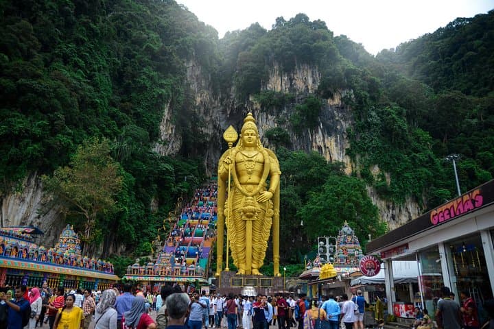 Batu Caves, Selayang Hot Springs & Templer Park Waterfalls: Private Day Tour from Kuala Lumpur photo 3