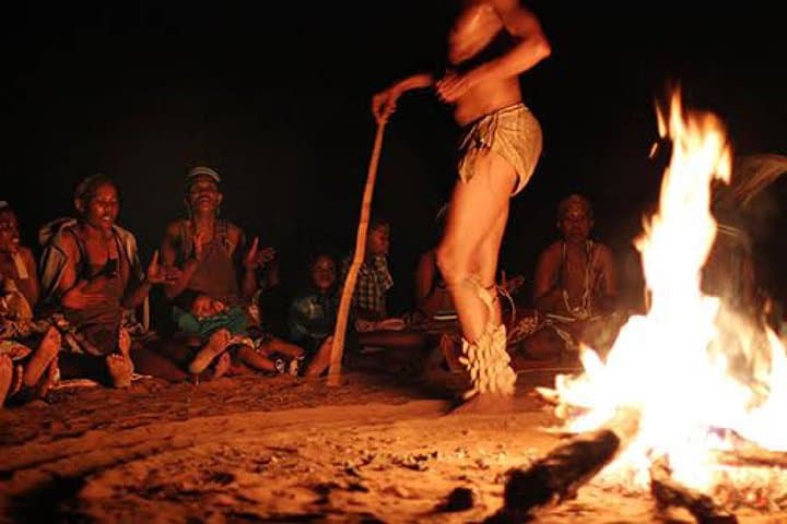 Wild Camping Deception Valley: 4-Day Bushmen Trail in Central Kalahari