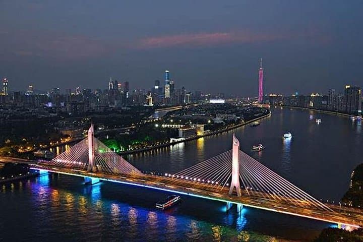Guangzhou Night Cruise on the Pearl River with VIP Dim-Sum Dinner photo 5