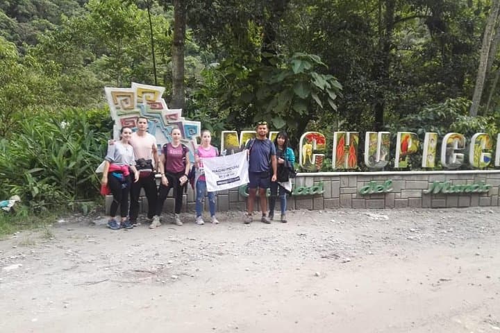 Machu Picchu via Hydroelectric: 2-Day Bus and Trek to Aguas Calientes photo 1