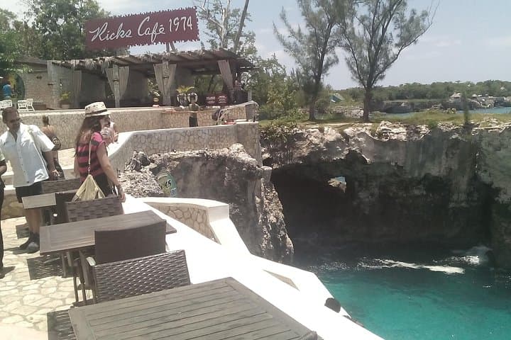 Montego Bay to Negril Catamaran Snorkel Cruise & Rick's Cafe Day Trip photo 5