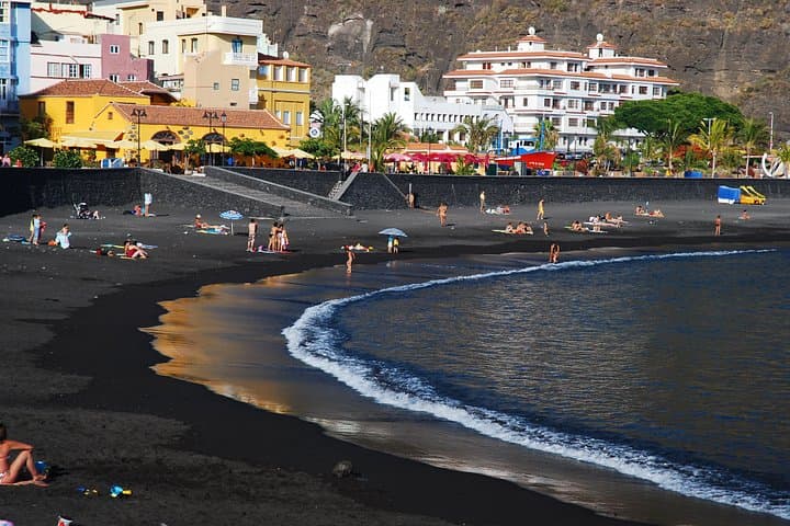 La Palma North Route Scenic Drive: Miradors, Los Tilos & Coastal Pools photo 3