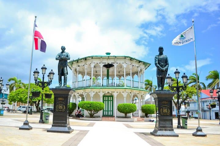 Puerto Plata City Tour: Forts, Amber & Atlantic Beaches in 3 Hours